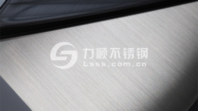 無錫不（bú）鏽鋼加工（gōng）廠，拉絲板不鏽鋼板加工