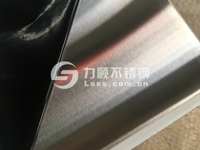 無（wú）錫拉絲不鏽鋼板