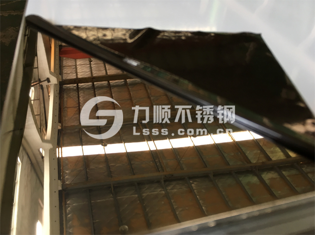 不鏽鋼(gāng)鏡麵板