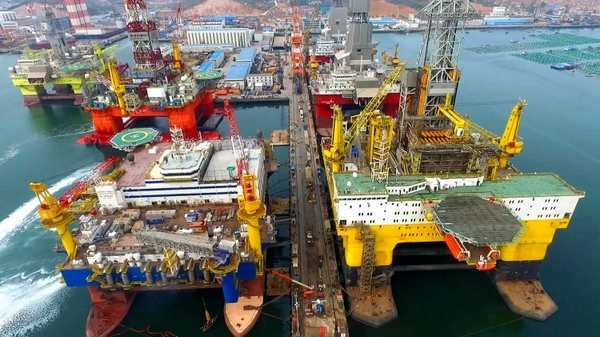 藍鯨一號鑽井(jǐng)平(píng)台