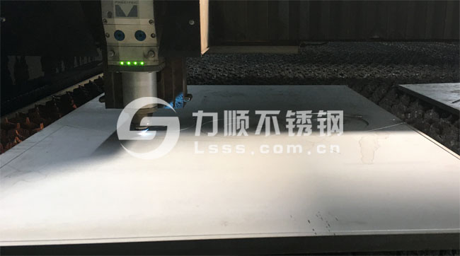 304不鏽鋼激光切（qiē）割