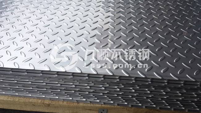 2mm不鏽（xiù）鋼扁（biǎn）豆花紋板