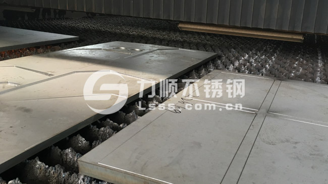 無錫不鏽鋼厚板切割(gē)