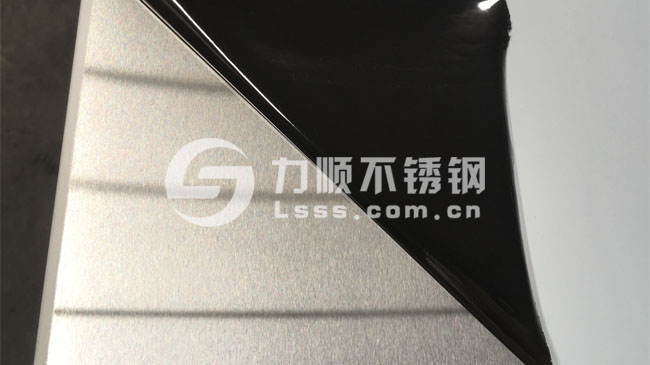 304不（bú）鏽鋼板拉絲貼膜圖片（piàn）