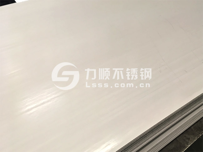 304不（bú）鏽鋼熱軋板_4個厚（hòu）熱軋（zhá）