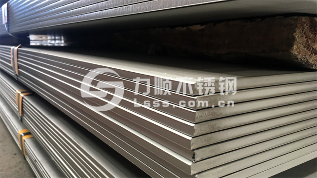 不鏽鋼(gāng)板外(wài)形平整度